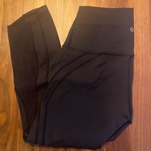 Lululemon Wonder Under Crop - size 6
